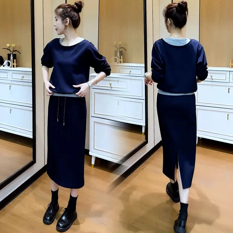 早秋穿搭撞色韩系假两件长袖卫衣女2025新款设计感巨好看露肩上衣