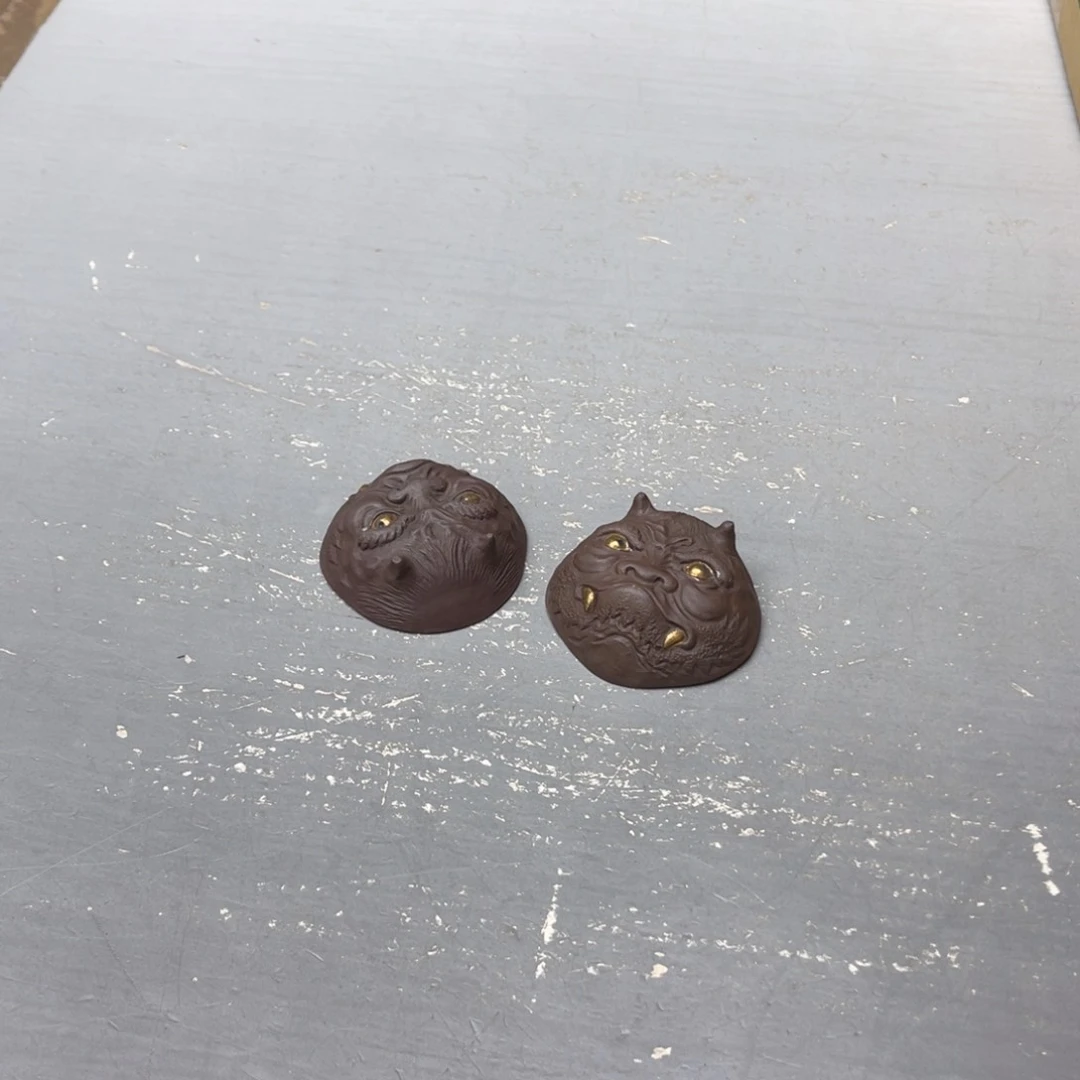 瓷片H***.密密麻麻地铺满一