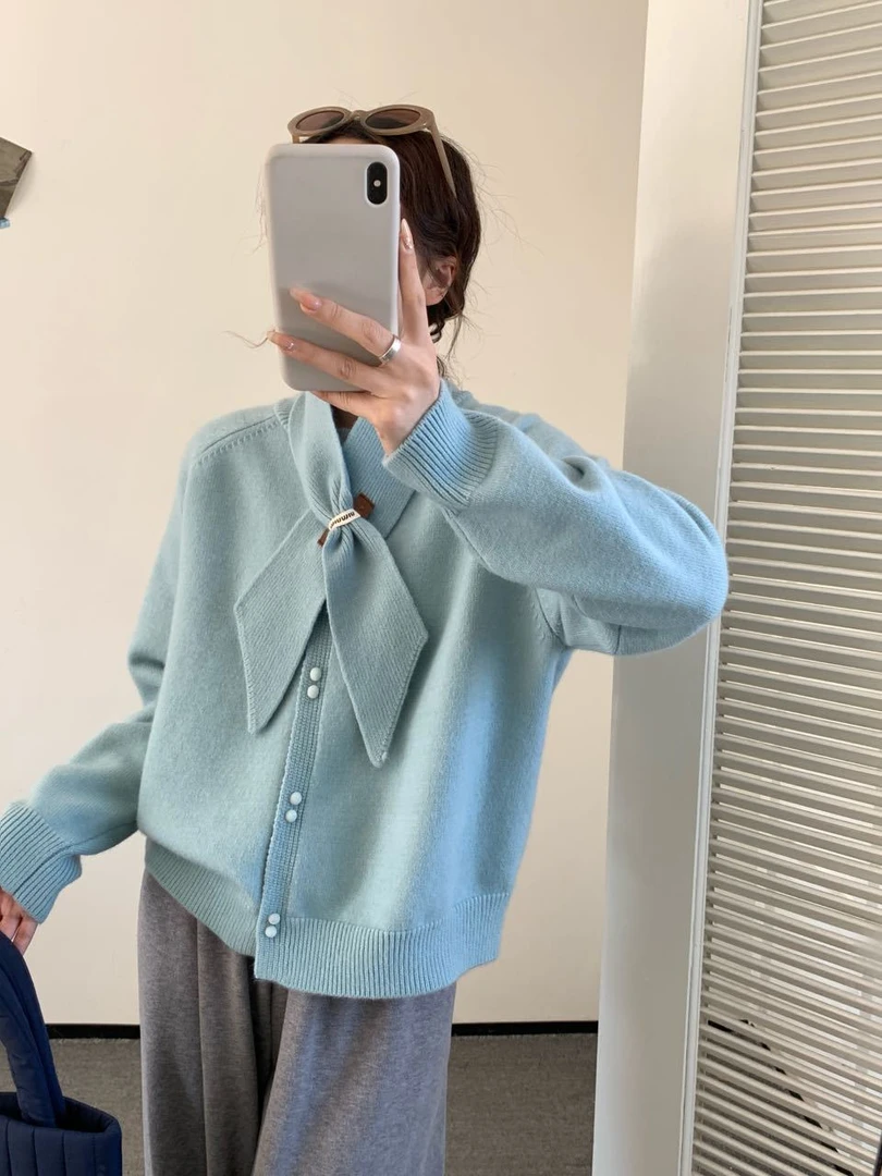 毛衣春秋纯色长袖洋气时尚