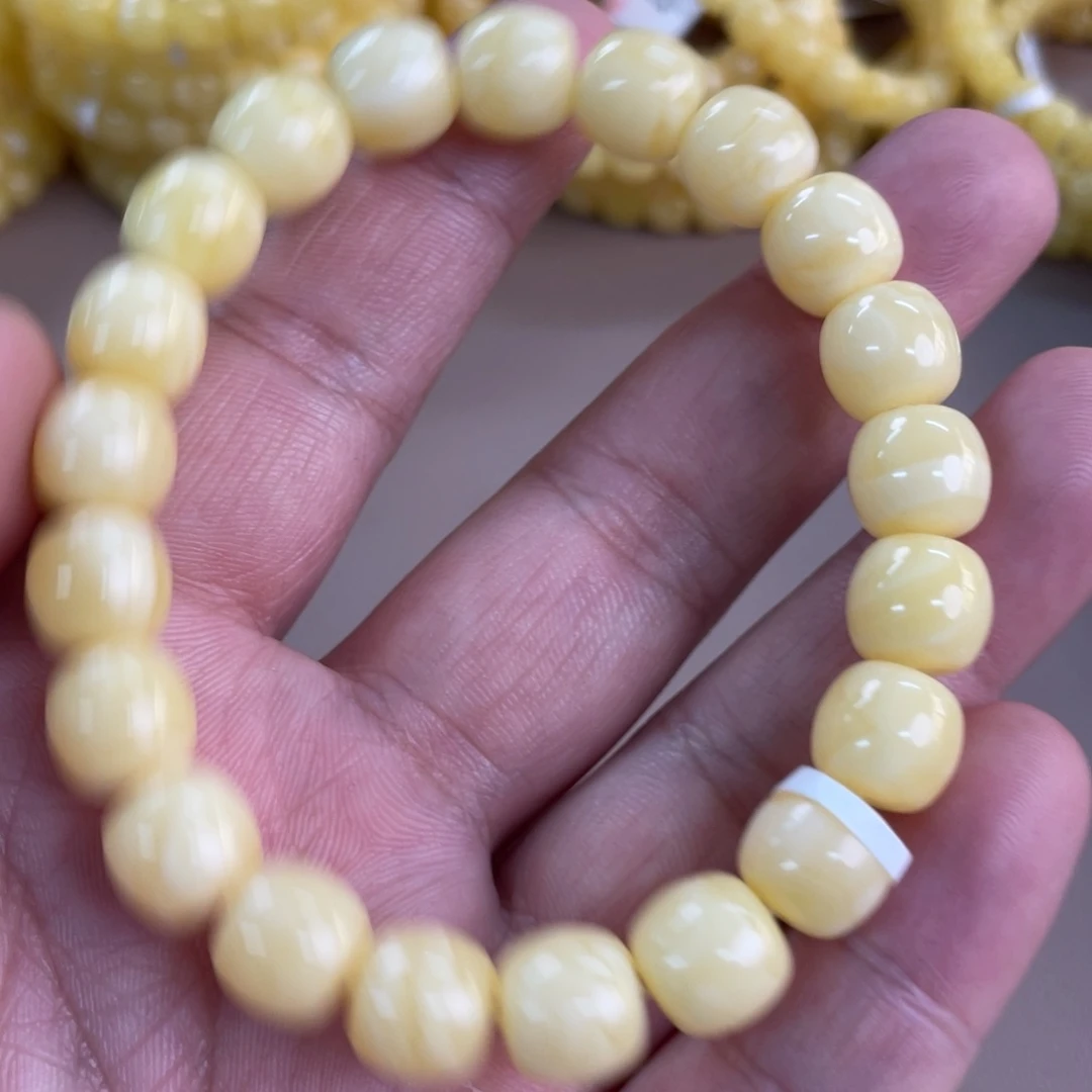 琥珀裸石未镶嵌1430000000000