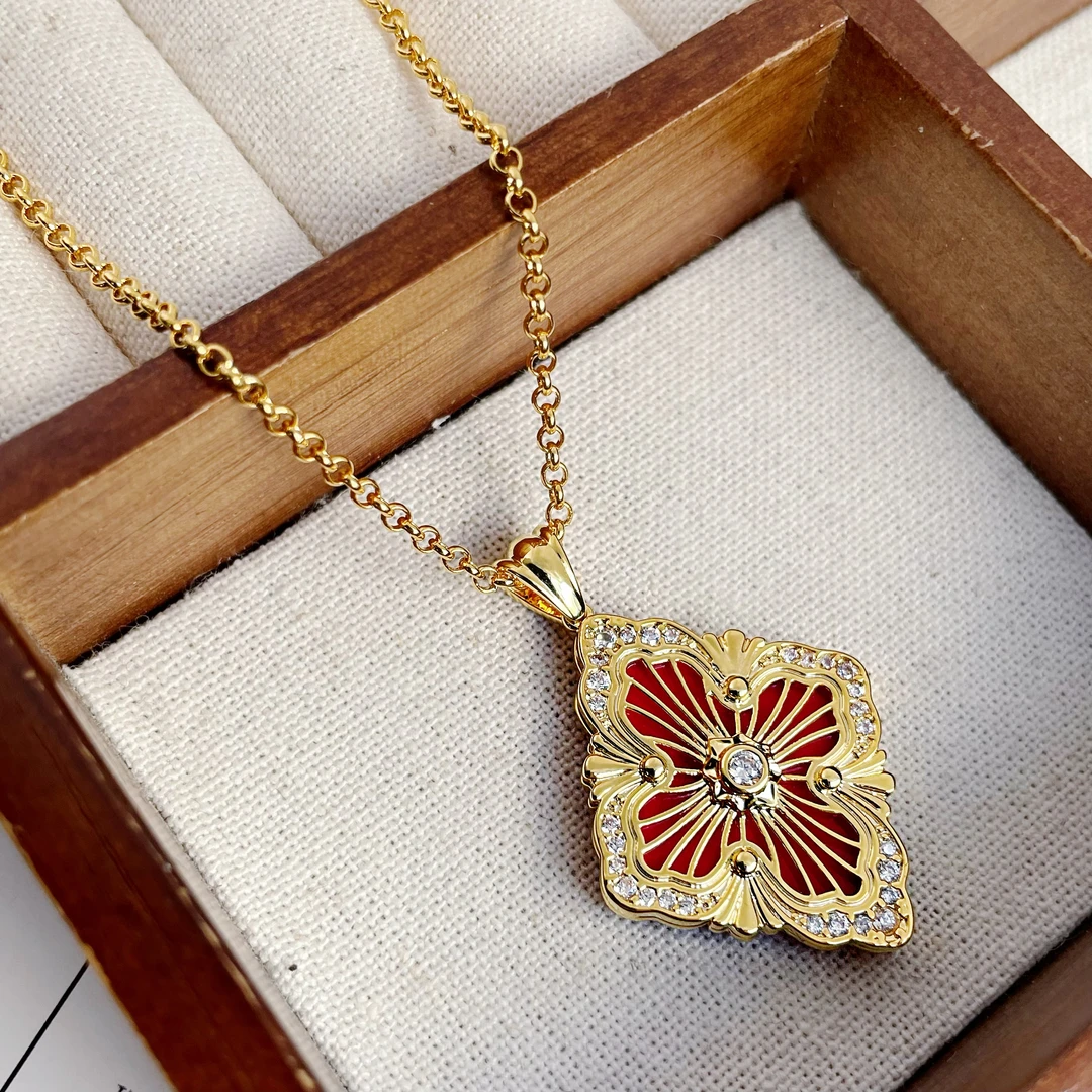 铜合金项链 法式镂空精致项链新款高级感中古锁骨链