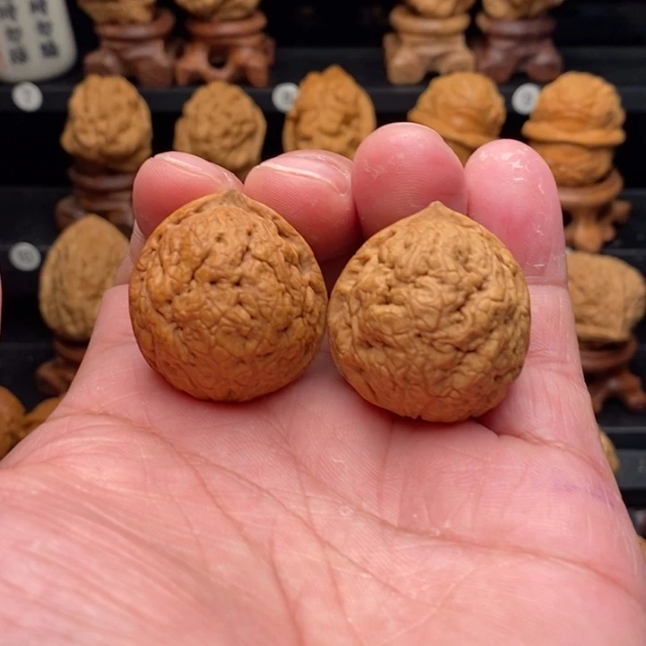 文玩核桃把件17奎龙纹舍利子