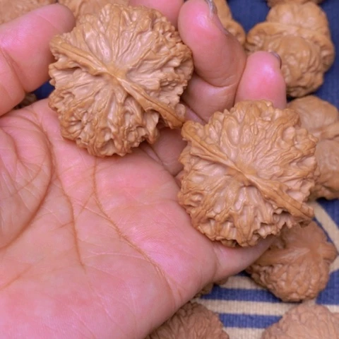 【闪购商品】文玩核桃吊坠辉*苹果46