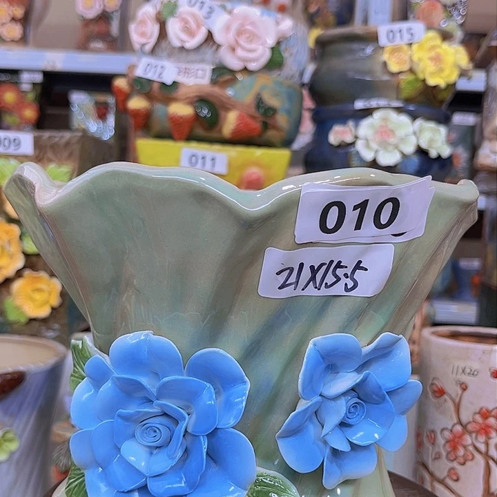 紫砂花盆陶瓷制品