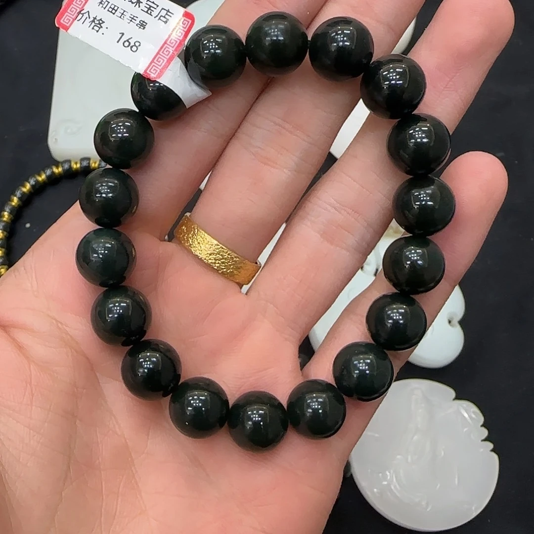 和田玉未镶嵌手串