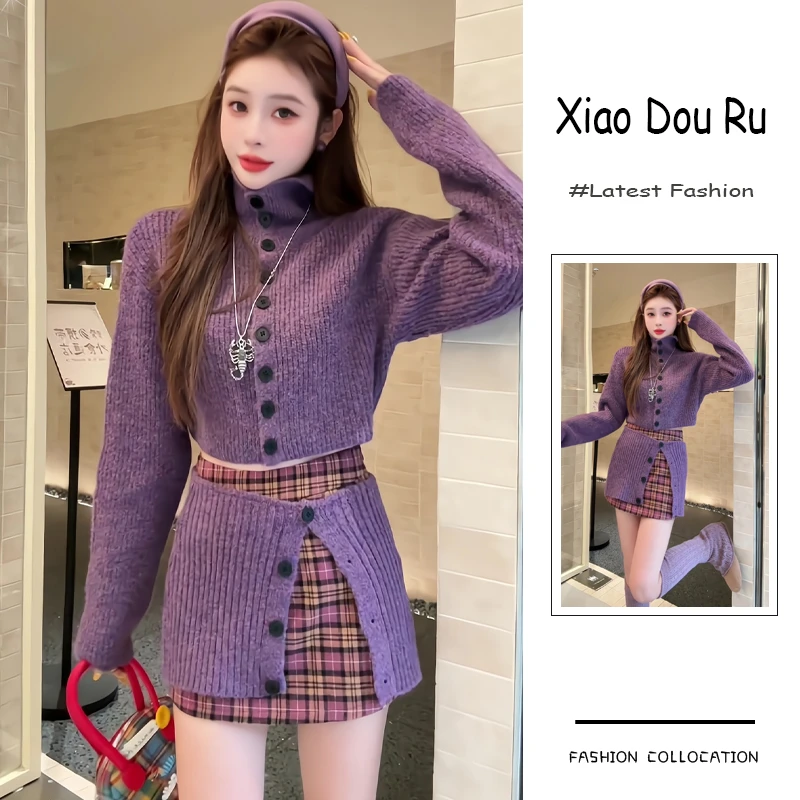 秋冬流行穿搭一整套新款2025韩系御姐风针织毛衣腰封格纹裙三件套