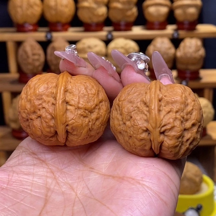 文玩核桃把件保山化石30号39尺