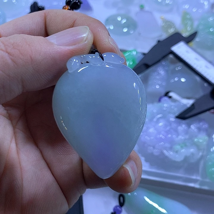 颈饰未镶嵌翡翠天然翡翠A货吊坠