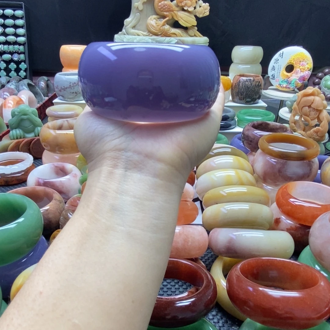 痣***师石英质玉未镶嵌手镯