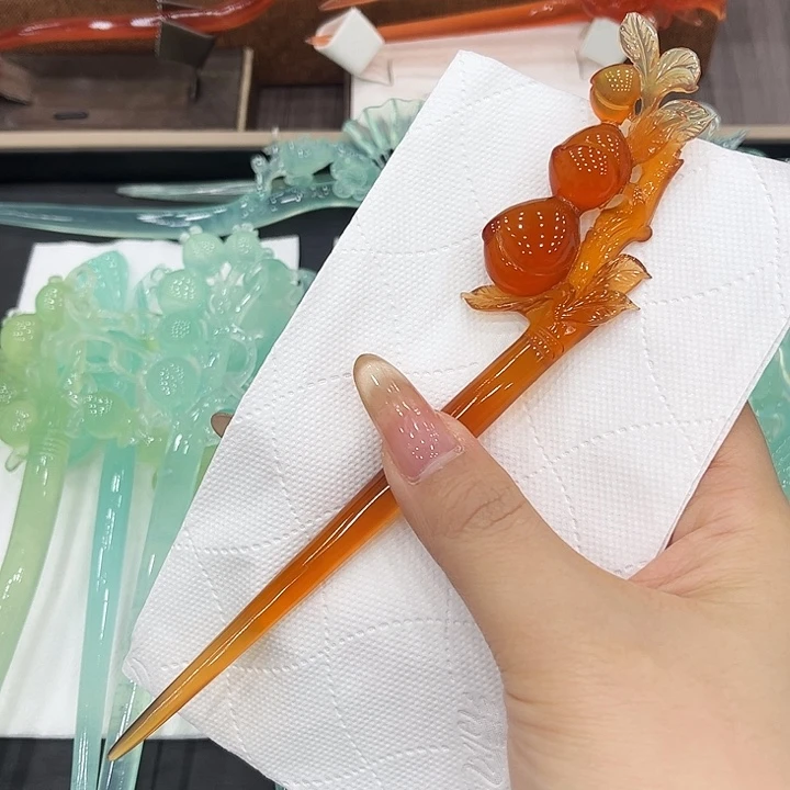 蛇纹石玉未镶嵌发饰