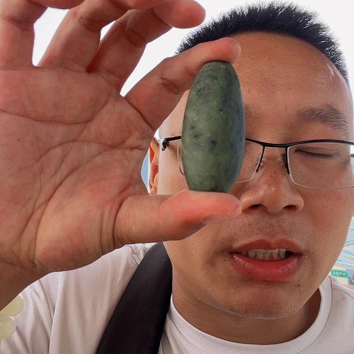 和田玉（糖玉）未镶嵌挂件命**你