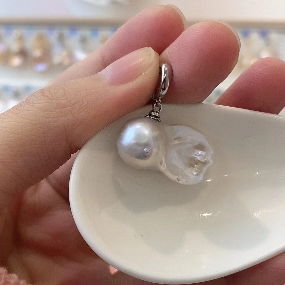 淡水珍珠颈饰银S925镶嵌抹***力