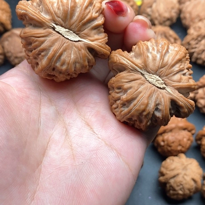 吊坠文玩核桃闷白46