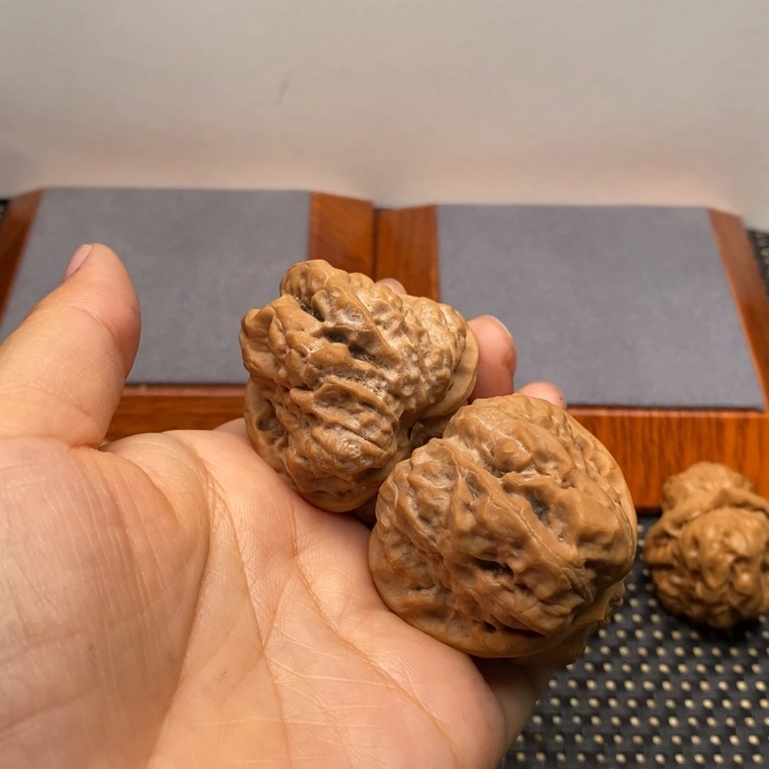 文玩核桃把件c**e白茬边41左右