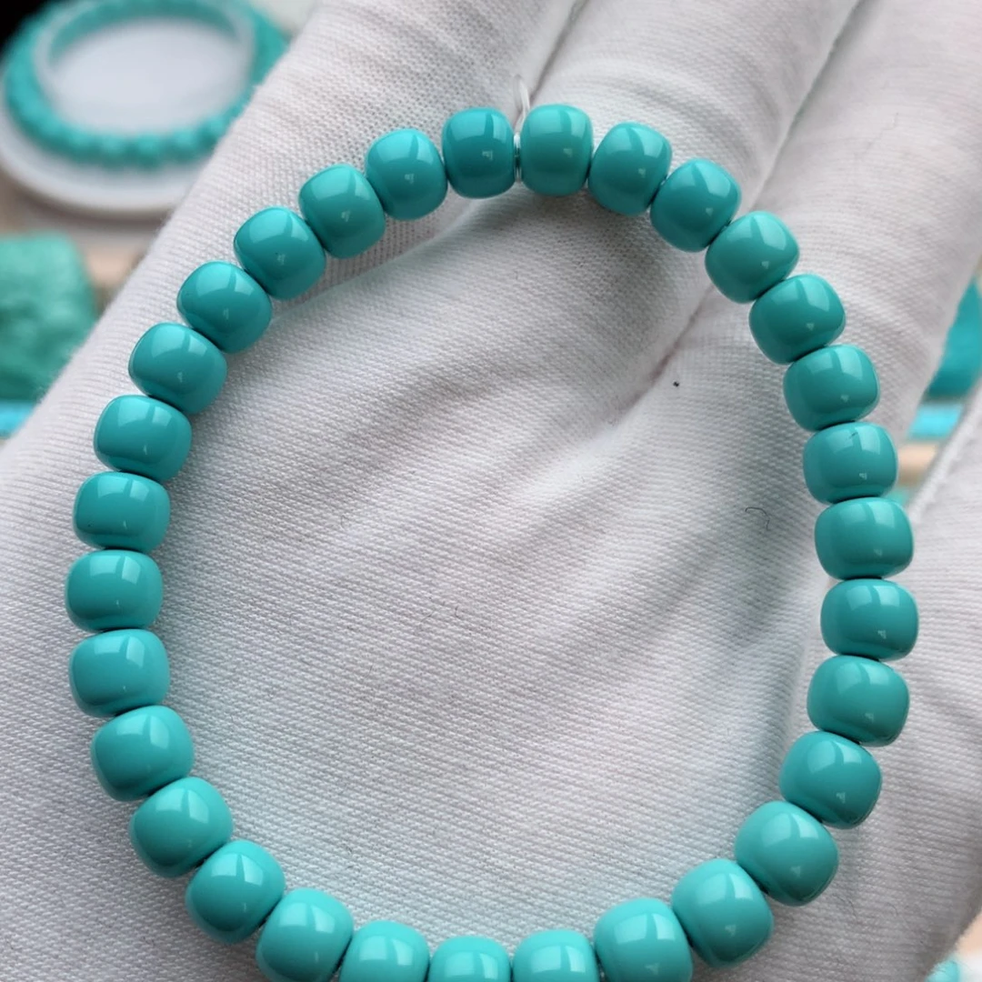 绿松石珠宝奇石未镶嵌直径：6.8mm