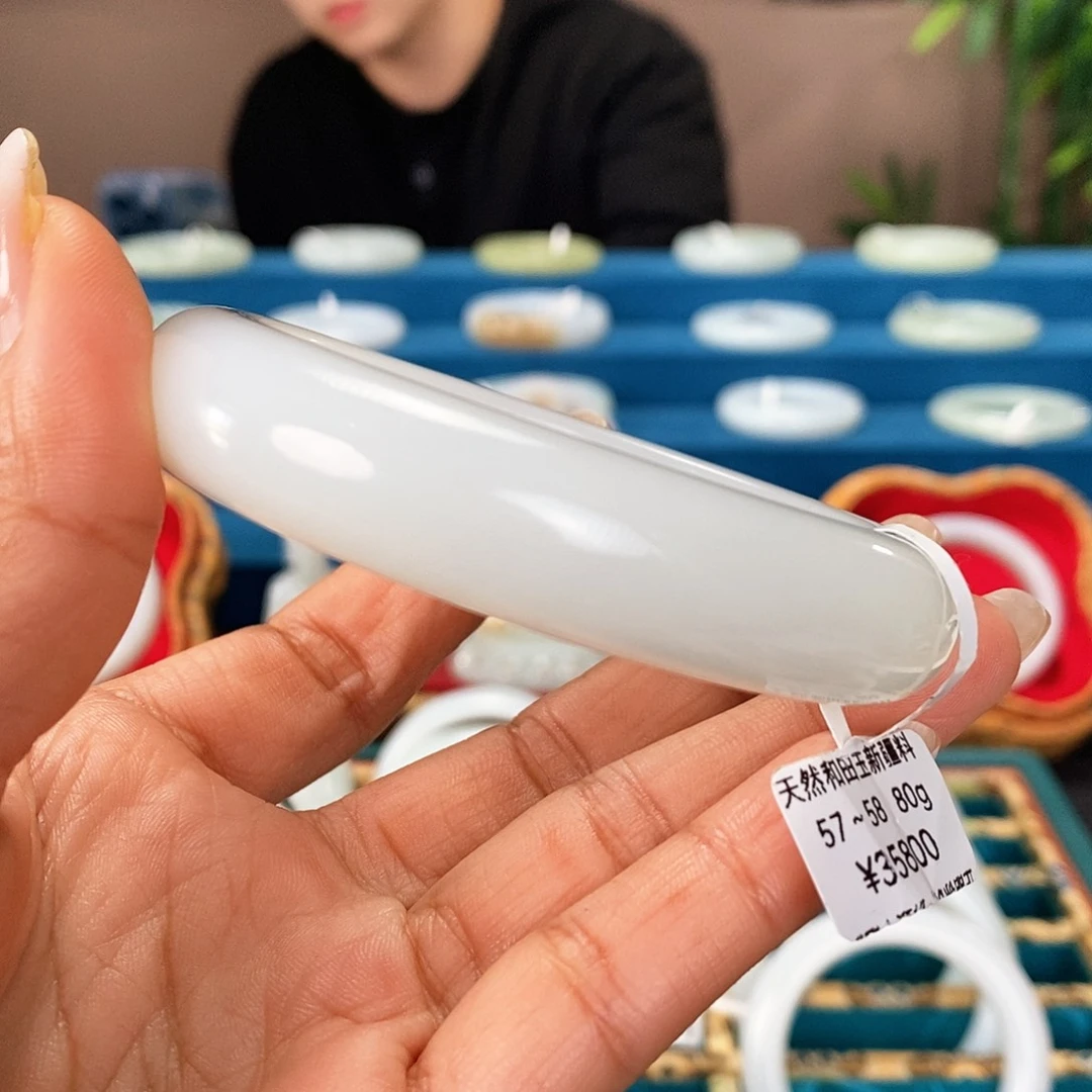 未镶嵌手镯和田玉E161