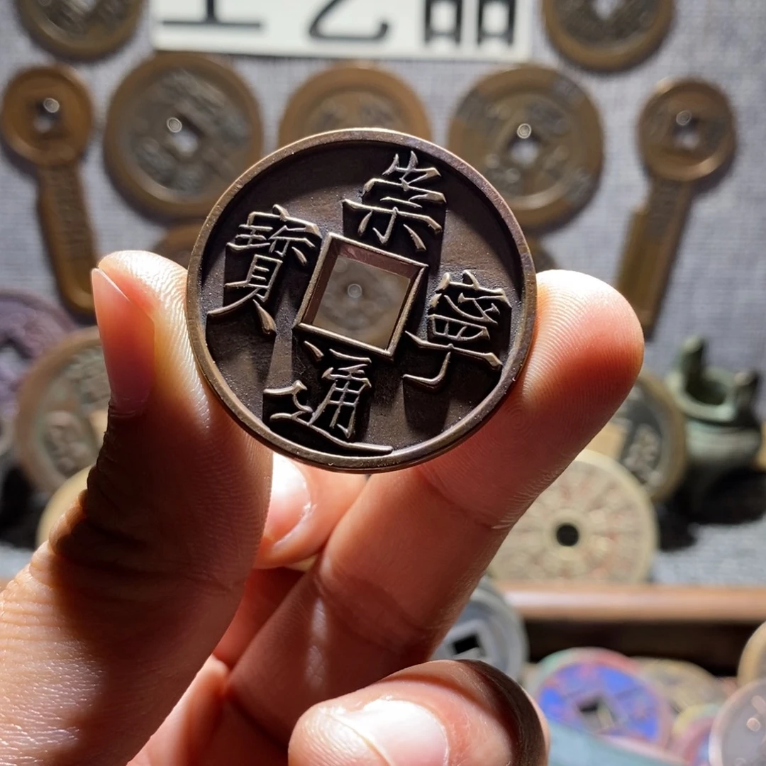 铜工艺品崇宁雕母