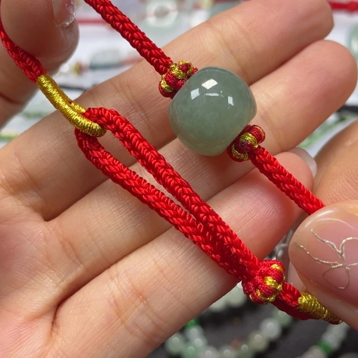 翡翠未镶嵌手绳89999999