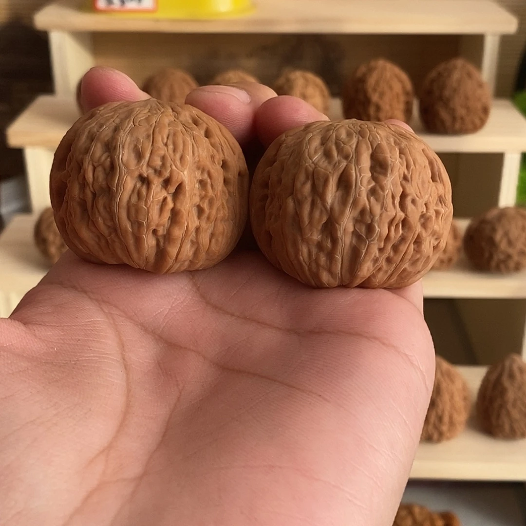 文玩核桃吊坠44尺铁锤，全品