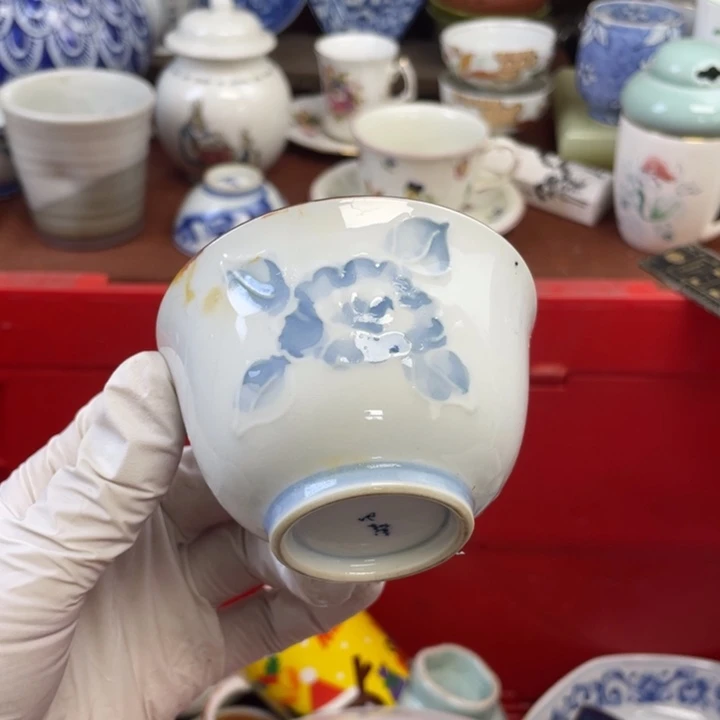他家瓷器真美…开播了