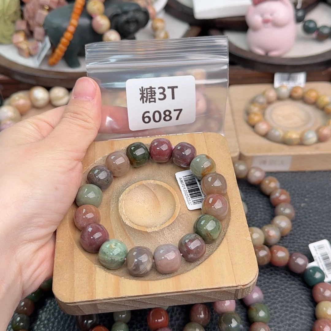 【闪购商品】未镶嵌手链石英岩玉莎****～