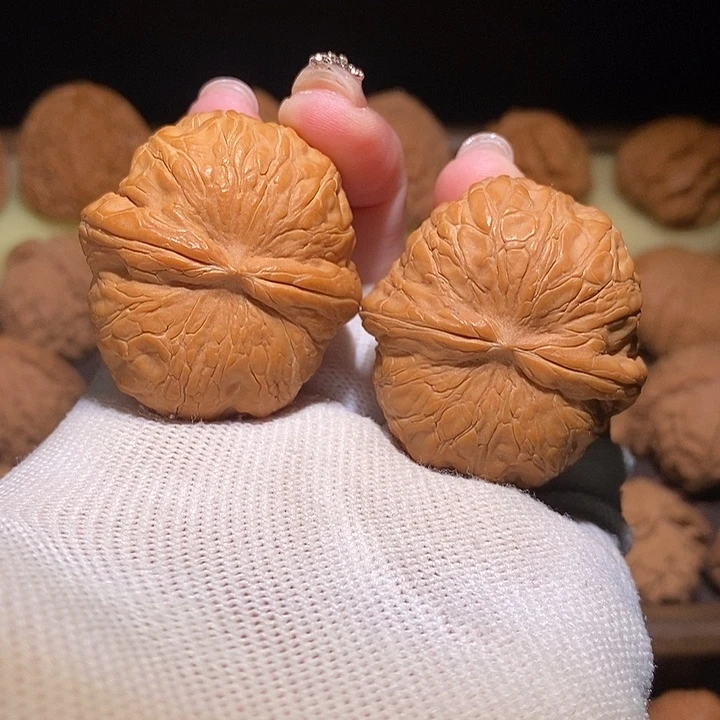 W***u吊坠文玩核桃41元宝