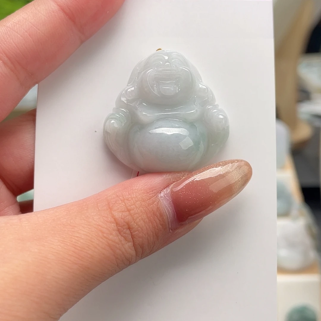 翡翠未镶嵌颈饰佛公