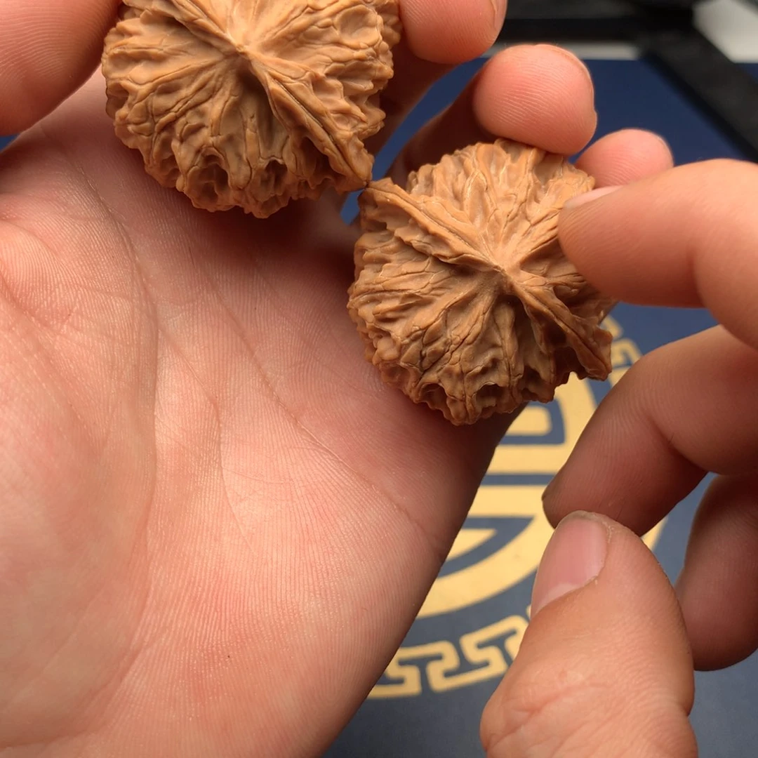 文玩核桃把件苹果园