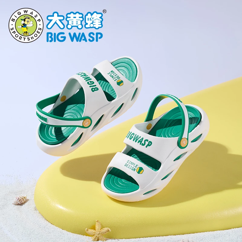 大黄蜂儿童拖鞋男童露趾凉拖2025夏季新款学生外穿轻便沙滩凉拖鞋