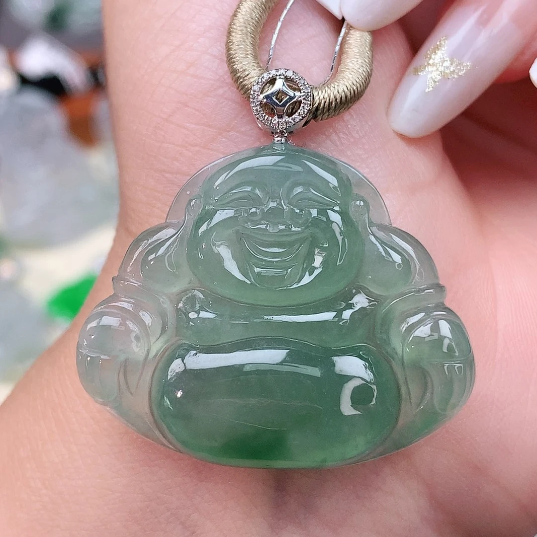 颈饰18K金镶嵌翡翠佛公