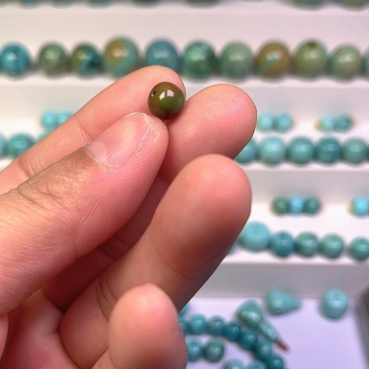 有***店绿松石未镶嵌珠宝奇石