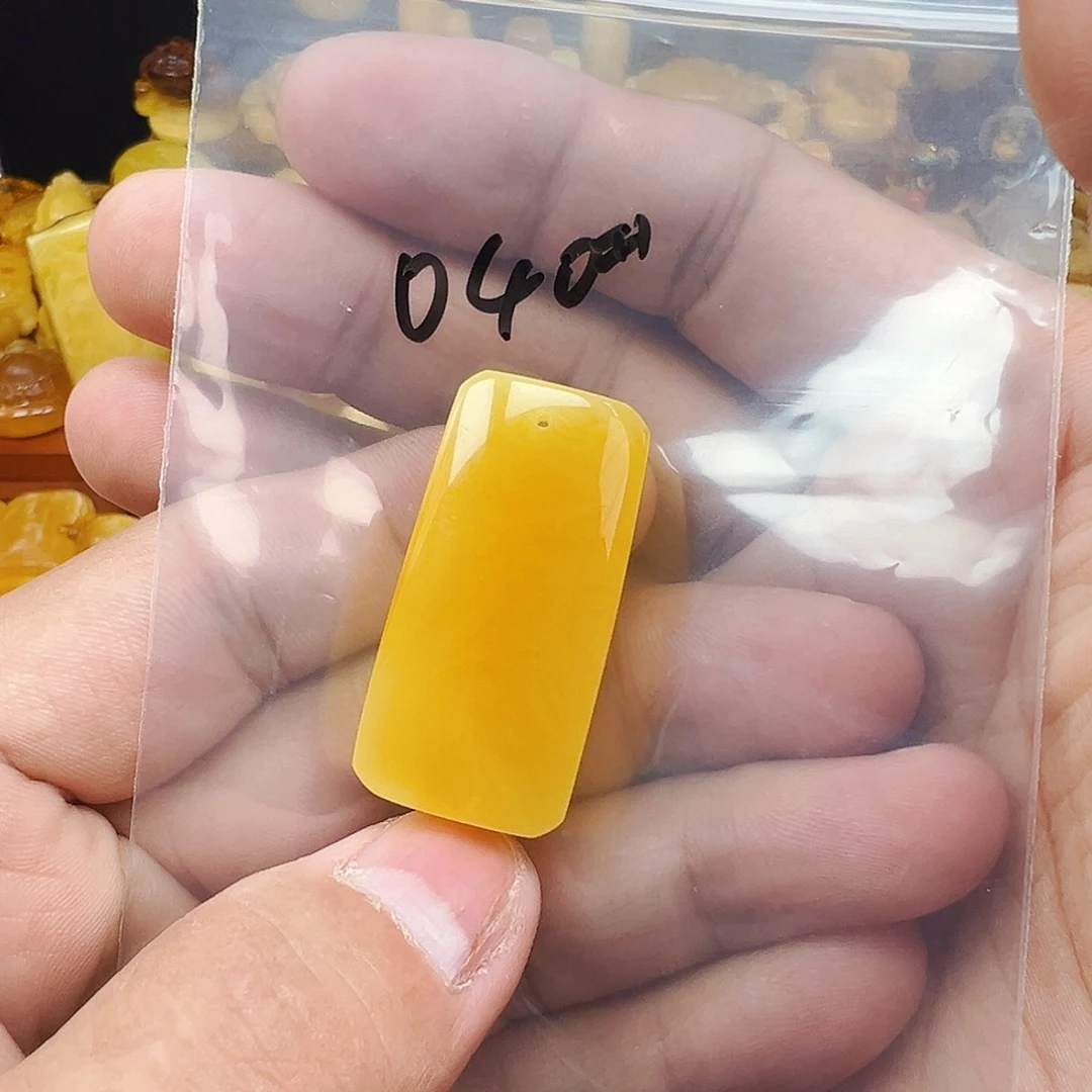 蜜蜡颈饰未镶嵌无事牌8克