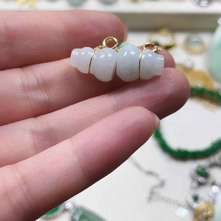 翡翠14K金镶嵌颈饰