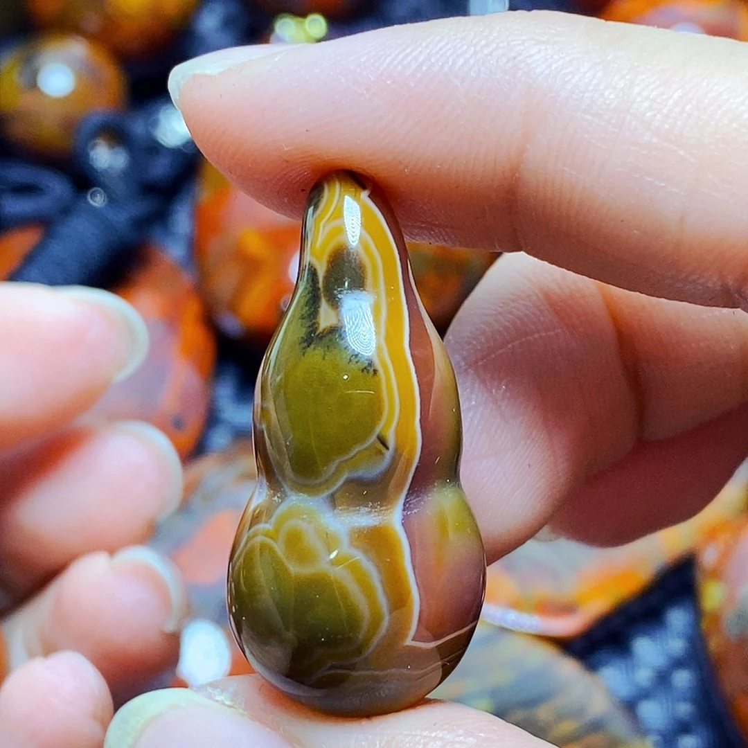 未镶嵌颈饰玛瑙/玉髓