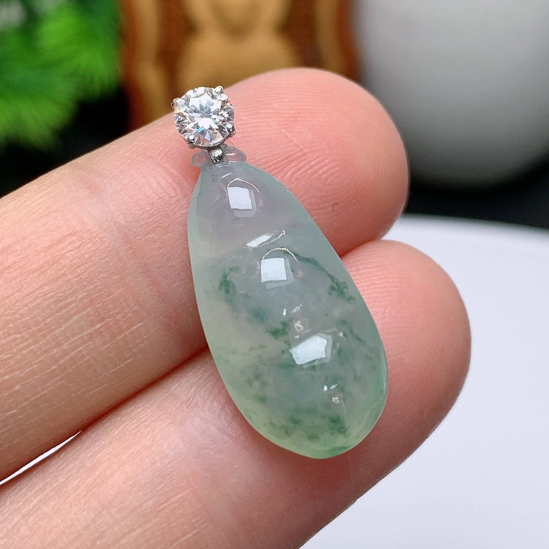 天然翡翠A货18k金镶嵌福豆吊坠251021  尺寸:22.2*11*7