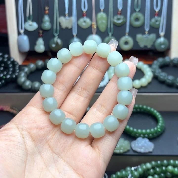 和田玉（青白玉）未镶嵌手链