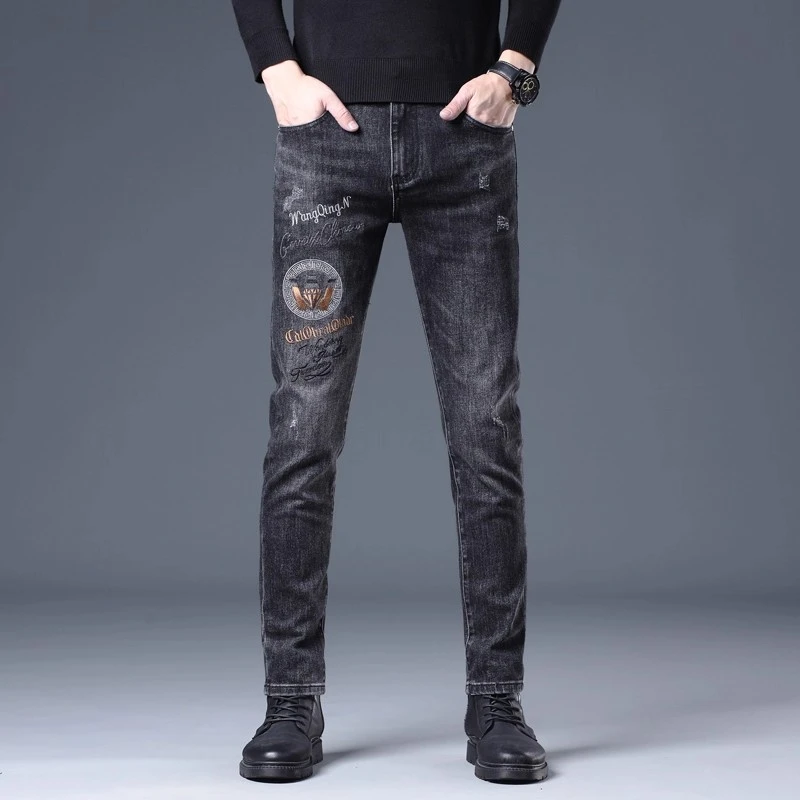 MR.252025潮牌刺绣牛仔裤男秋季弹力修身小脚裤时尚百搭休闲长裤