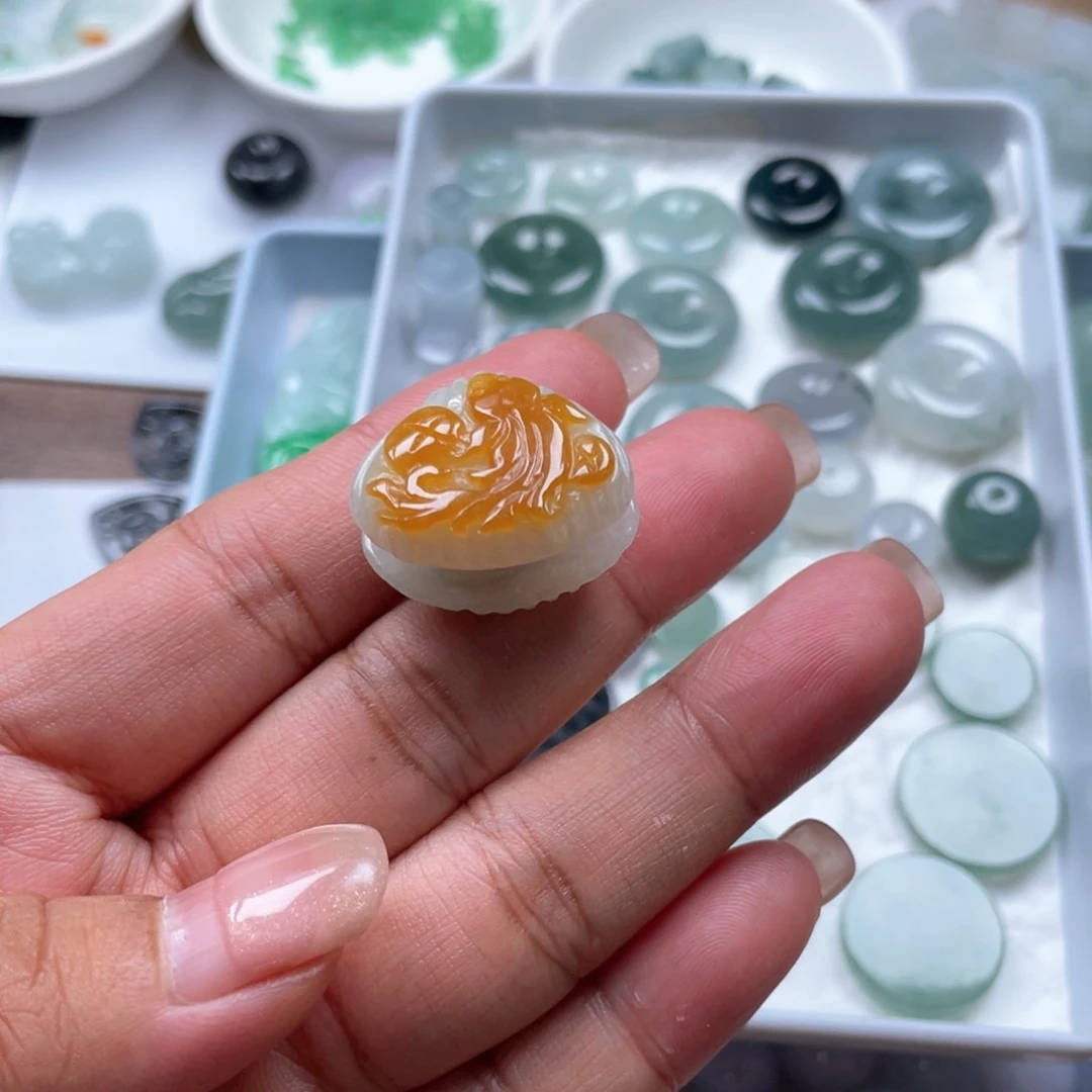 翡翠未镶嵌颈饰56786778
