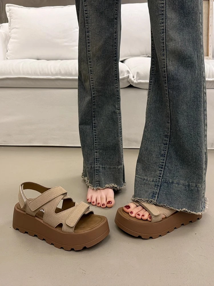 法式增高厚底勃肯凉鞋女夏外穿时尚高级感2025超火新款罗马坡跟鞋