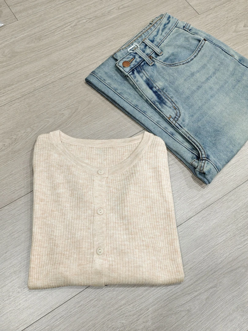 温柔显白，燕麦米开衫～春秋可打底外穿高密度可机洗针织衫001