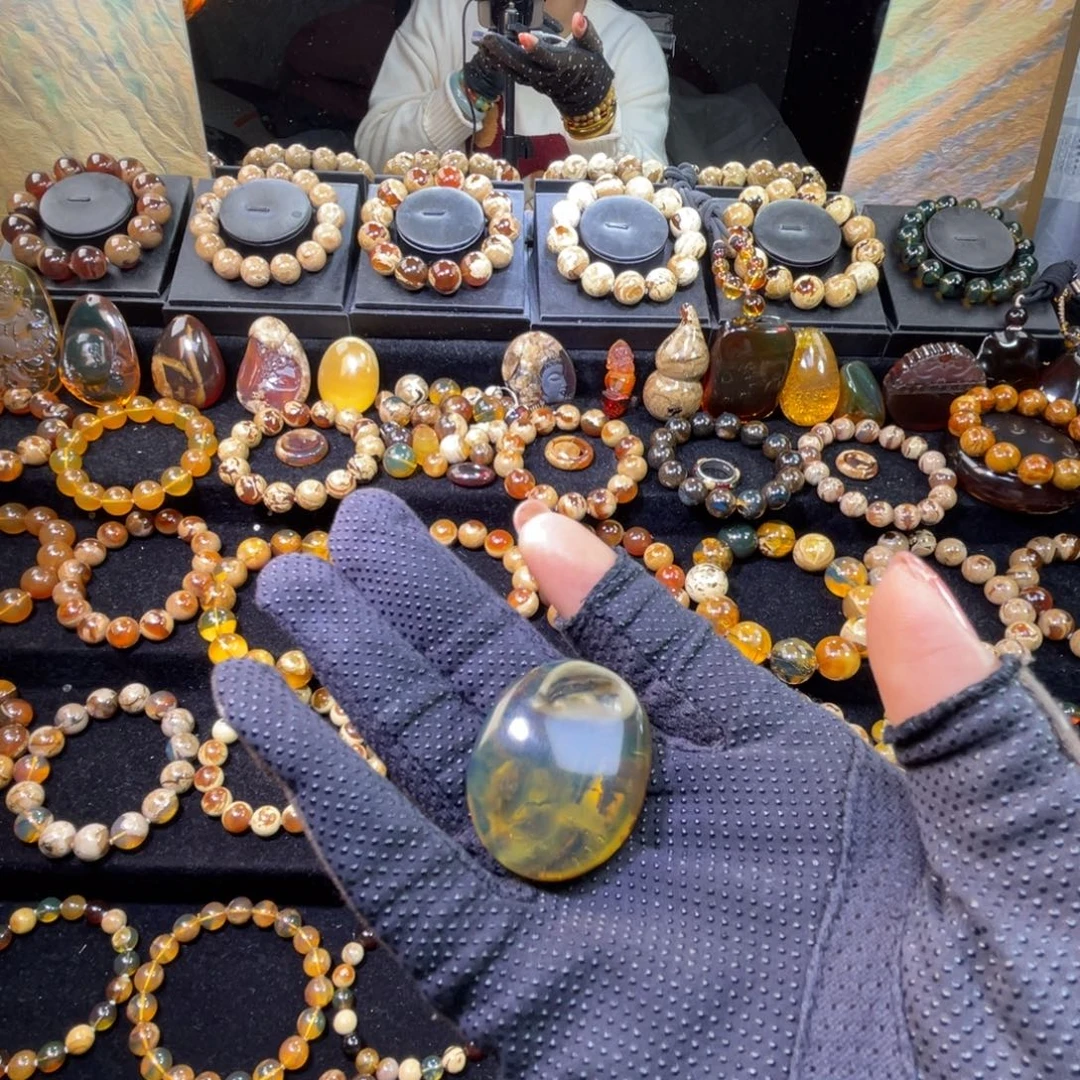 琥珀未镶嵌手串吊坠