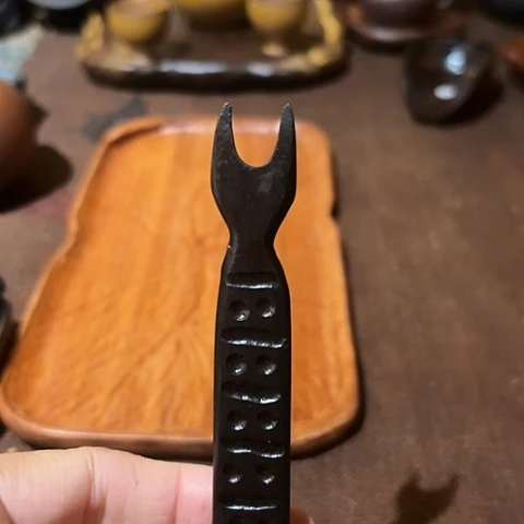 紫光檀木水果叉手工制作