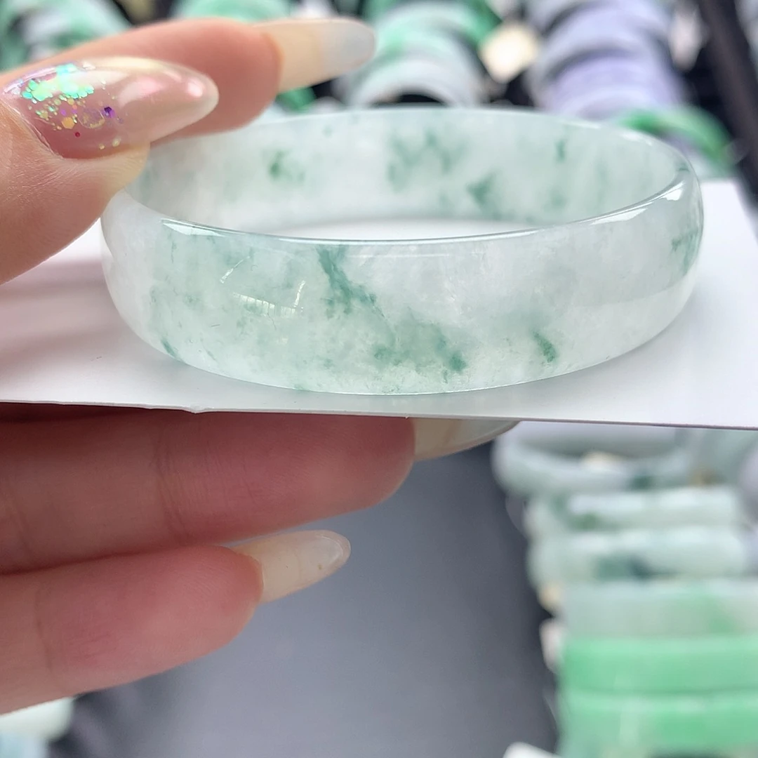 未镶嵌手镯翡翠公主