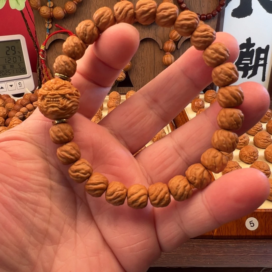 吊坠核桃1.0单圈搭配1.9异变龙僧