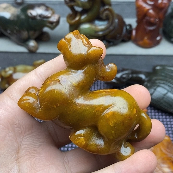 未镶嵌蛇纹石玉颈饰