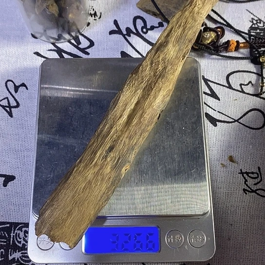 沉香枕沉香奇楠天然虫漏32g