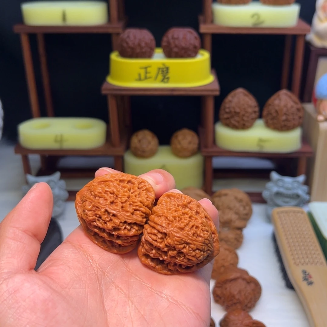 浮***绘文玩核桃吊坠41三角疆