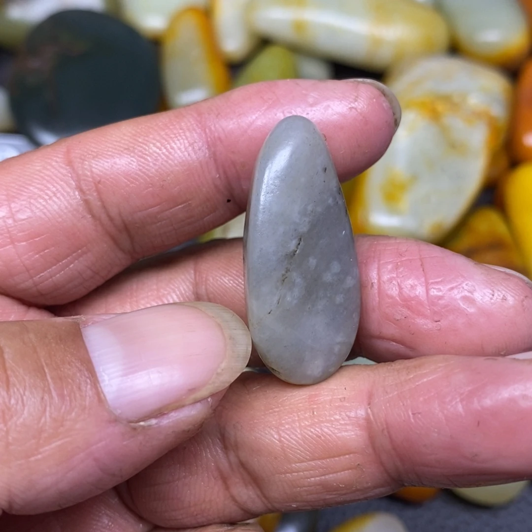 和田玉（糖玉）挂件未镶嵌