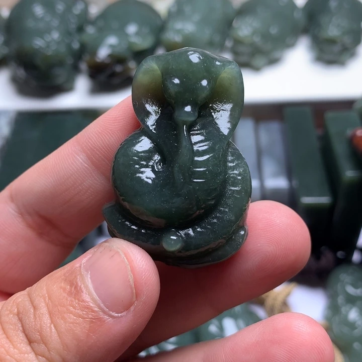 和田玉（糖玉）未镶嵌颈饰