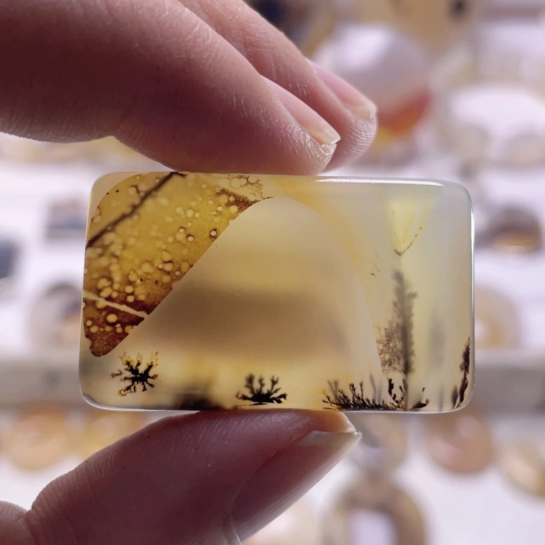 玛瑙/玉髓未镶嵌珠宝奇石